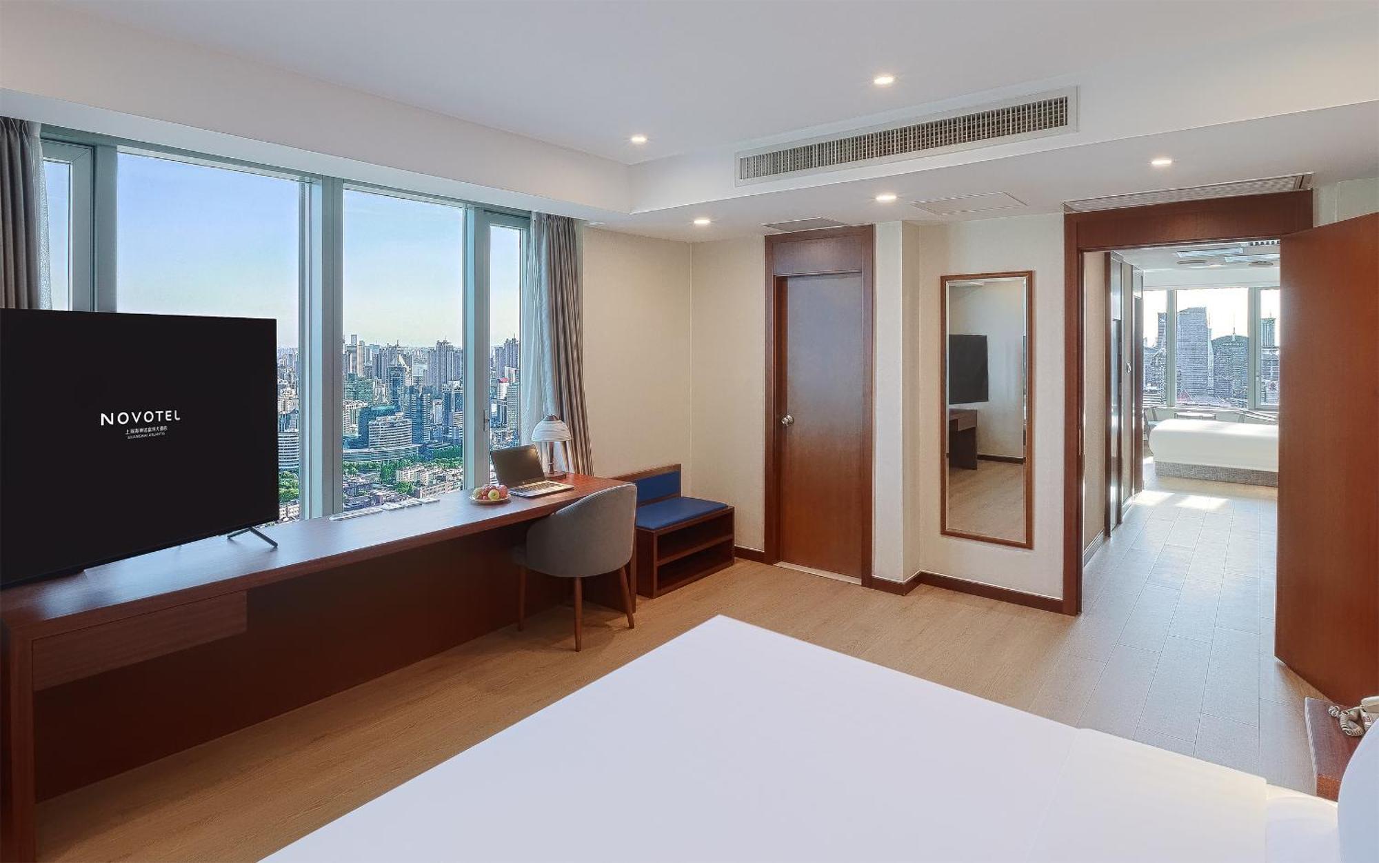 Novotel Atlantis Shanghai - Price And Value Breakfast In The Clouds With River View In The Revolving Restaurant &24H Free Self-Laundry Xangai Exterior foto